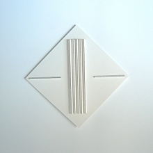 An-Mondrian-Weiß-Karton-Auf-Holz-Objekt-43x43cm-2012-Nr-085